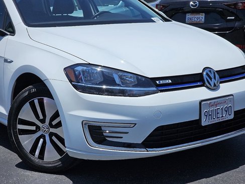 Used 2019 Volkswagen e-Golf SE w/ Driver Assistance Package image 18