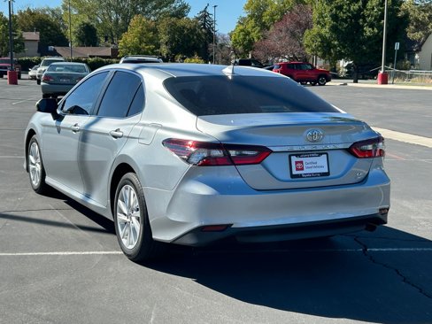 Used 2023 Toyota Camry LE image 3