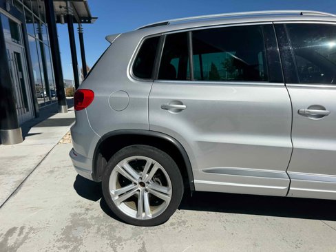 Used 2016 Volkswagen Tiguan R-Line image 8
