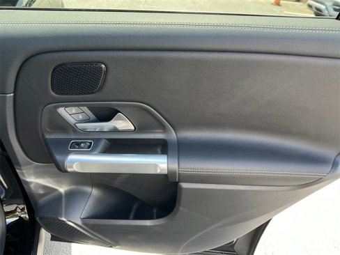 Certified 2024 Mercedes-Benz GLB 250 w/ Driver Assistance Package image 21
