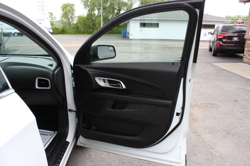 Used 2014 Chevrolet Equinox LS image 30