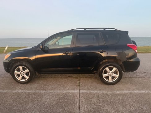 Used 2007 Toyota RAV4 2WD image 8