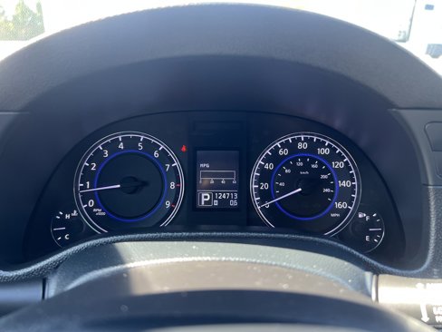 Used 2013 INFINITI G37 x w/ Premium Pkg image 18