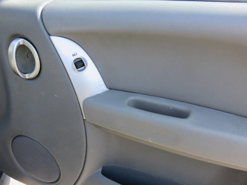 Used 2005 Jeep Liberty Limited image 32