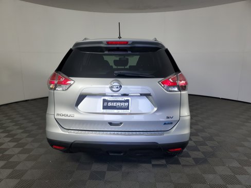 Used 2014 Nissan Rogue SV image 5