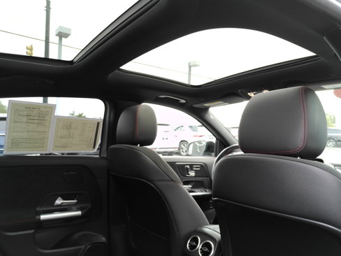 Certified 2025 Mercedes-Benz GLA 250 4MATIC image 22