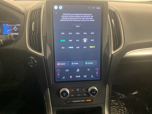 Used 2022 Ford Edge SEL w/ Convenience Package image 12