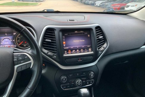 Used 2014 Jeep Cherokee Trailhawk w/ Comfort/Convenience Group image 6