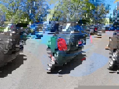 Used 2019 MINI Cooper 4-Door Hardtop image 4
