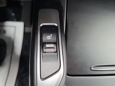 Used 2022 Kia Sorento S image 19