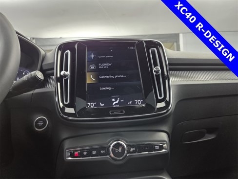 Used 2022 Volvo XC40 T5 R-Design w/ Advanced Package image 26