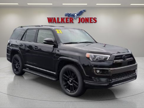 Used 2021 Toyota 4Runner Nightshade image 28