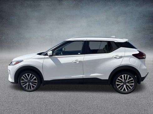 Used 2023 Nissan Kicks SV image 8