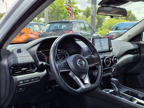 Certified 2021 Nissan Sentra SV image 10