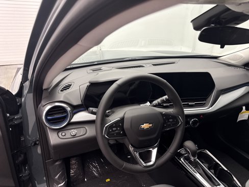 New 2025 Chevrolet Trax LT w/ LT Convenience Package image 20