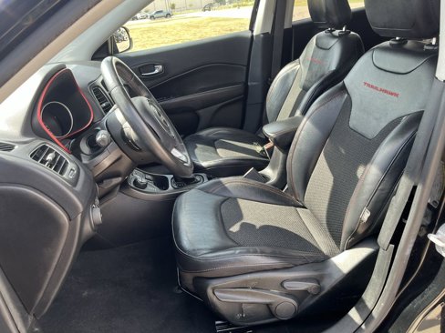 Used 2019 Jeep Compass Trailhawk image 30