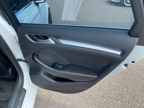 Used 2015 Audi A3 TDI Premium Plus image 32