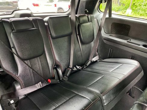 Used 2019 Dodge Grand Caravan GT image 21