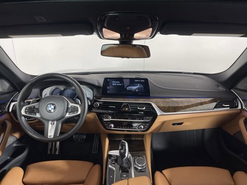Used 2018 BMW 540i xDrive image 19