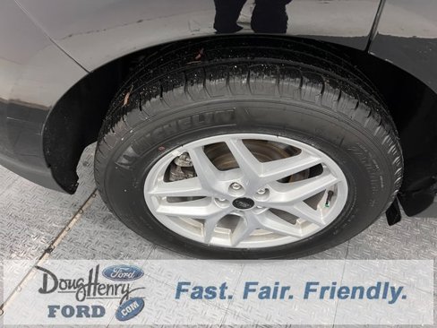 Used 2024 Ford Edge SEL image 14