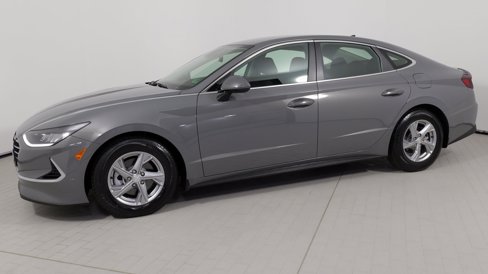 Used 2023 Hyundai Sonata SE image 1