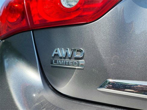 Used 2015 INFINITI Q50 Premium image 32