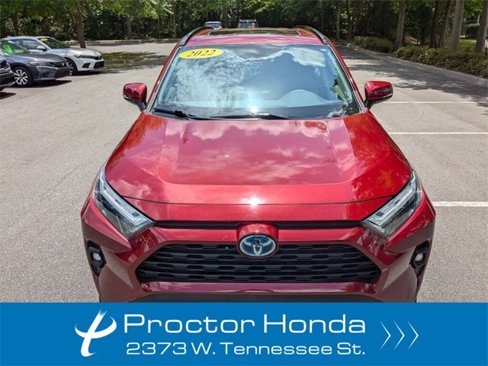 Used 2022 Toyota RAV4 XLE Premium image 4