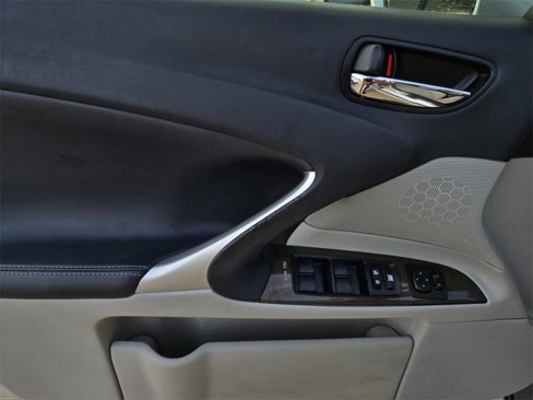Used 2011 Lexus IS 250 image 16