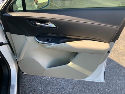 Used 2019 Cadillac XT4 Premium Luxury image 21