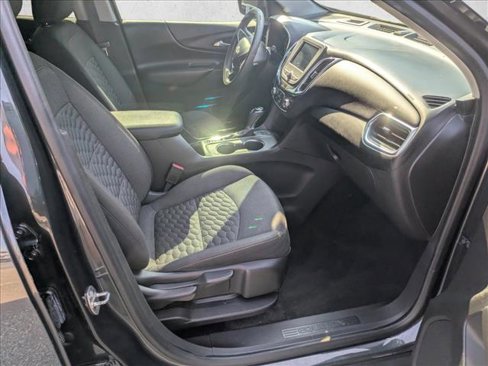 Used 2020 Chevrolet Equinox LT image 18