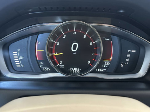 Used 2015 Volvo XC60 T6 image 31