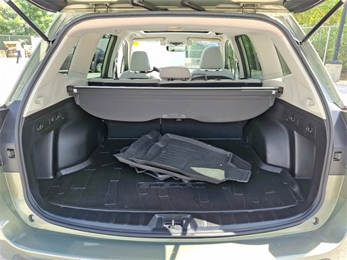 Used 2020 Subaru Forester Premium image 31