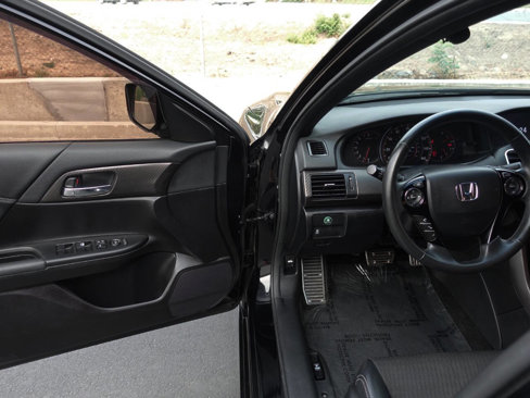 Used 2016 Honda Accord Sport image 24