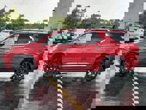 Used 2019 Chevrolet Traverse Premier w/ LPO, 'HIT The Road' Package image 5