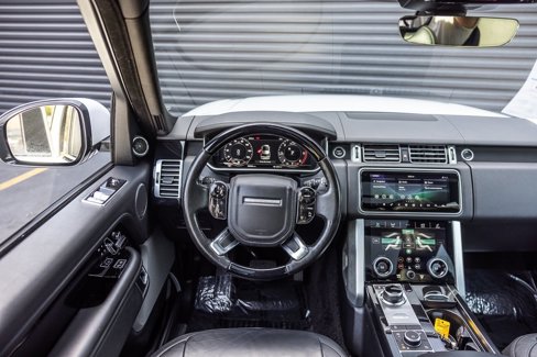 Used 2019 Land Rover Range Rover image 14