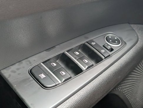 Used 2024 Kia Forte LXS image 12