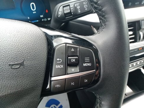 Certified 2023 Ford Escape Platinum image 36