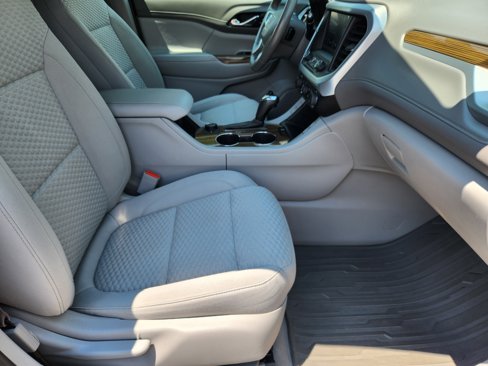 Used 2019 GMC Acadia SLE w/ Driver Alert Package I image 15