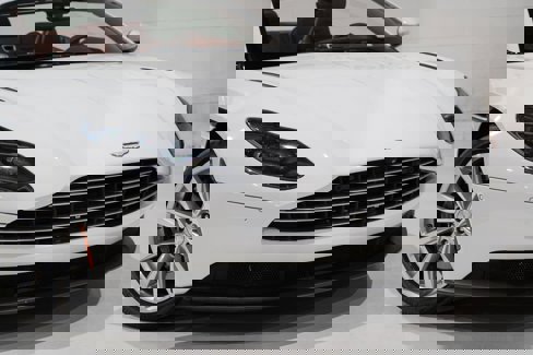 Used 2019 Aston Martin DB11 Volante image 23