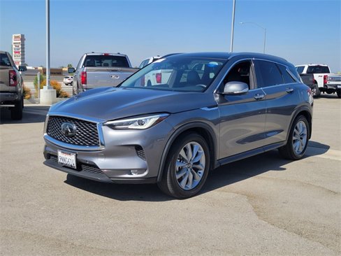 Used 2021 INFINITI QX50 Essential image 3