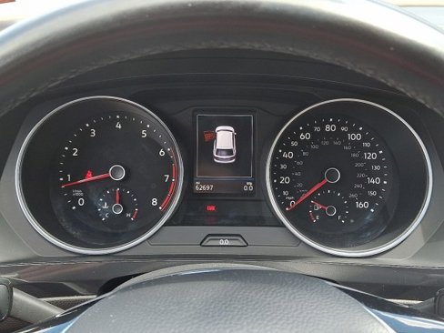Used 2019 Volkswagen Tiguan SE w/ Panoramic Sunroof Package image 25