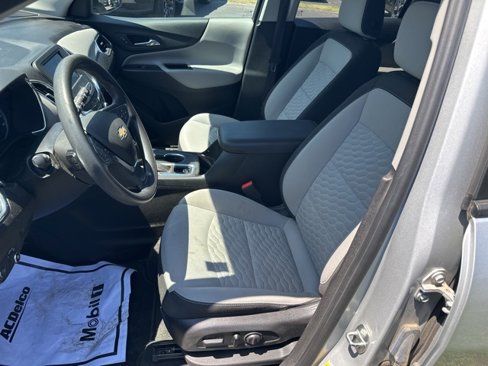 Used 2020 Chevrolet Equinox LS w/ LS Convenience Package image 23