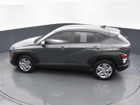 Certified 2025 Hyundai Kona SE image 19