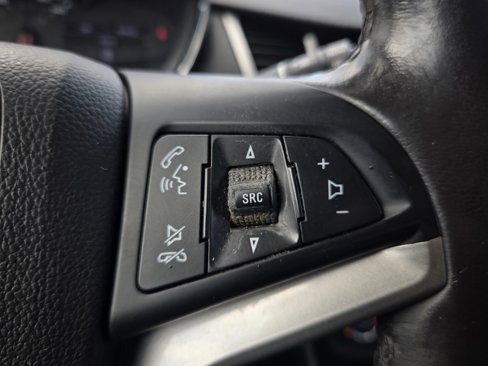 Used 2020 Chevrolet Trax LT w/ Driver Confidence Package image 25