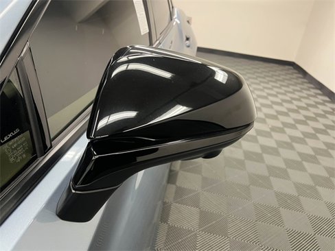 Used 2023 Lexus RZ 450e Premium image 20