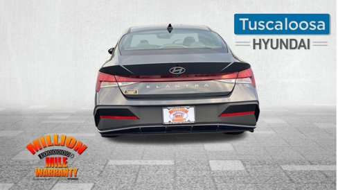 Used 2024 Hyundai Elantra SEL image 8