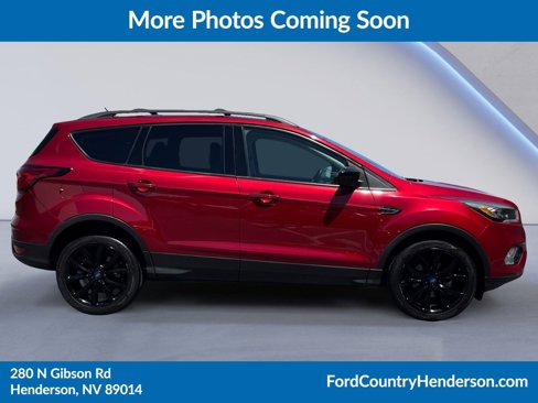 Certified 2019 Ford Escape SE image 1