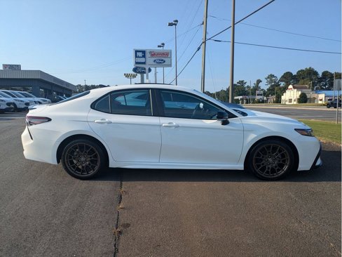 Used 2023 Toyota Camry SE image 6