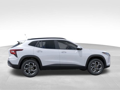 New 2025 Chevrolet Trax LT image 5