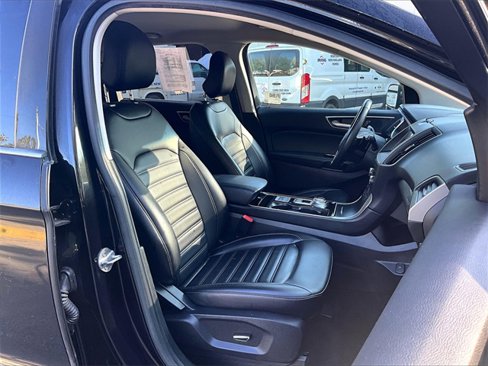 Used 2019 Ford Edge SEL w/ Equipment Group 201A image 7